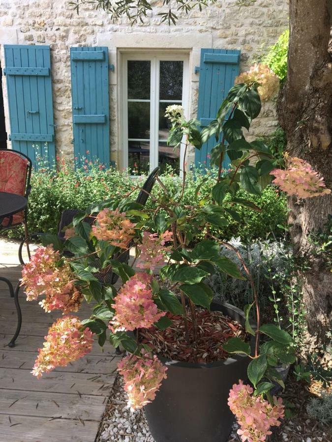 La Chaumeauniere Bed & Breakfast Aigrefeuille-d'Aunis Ngoại thất bức ảnh